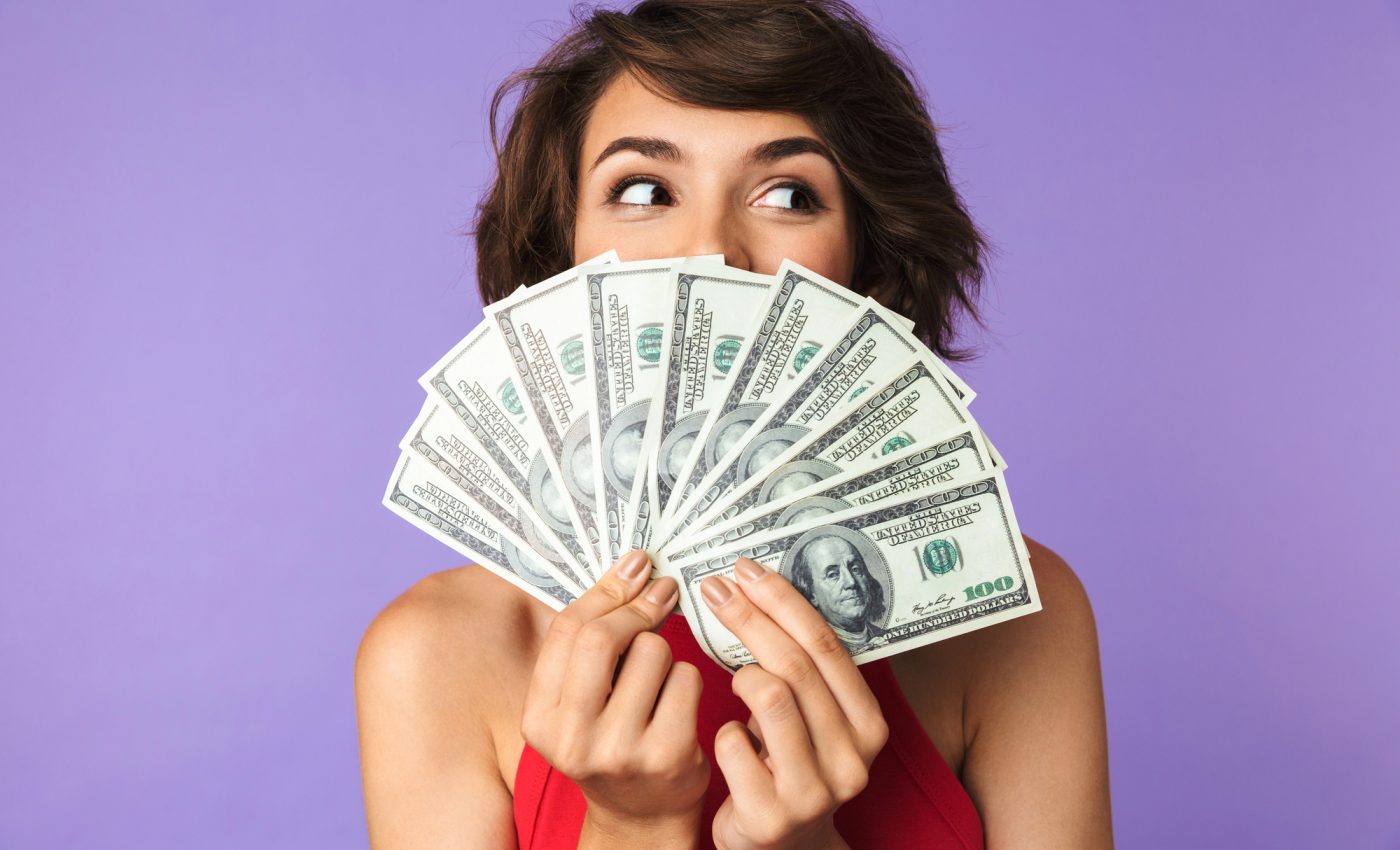 Horoscop bani: 3 ZODII care atrag SUCCES financiar major la FINALUL săptămânii