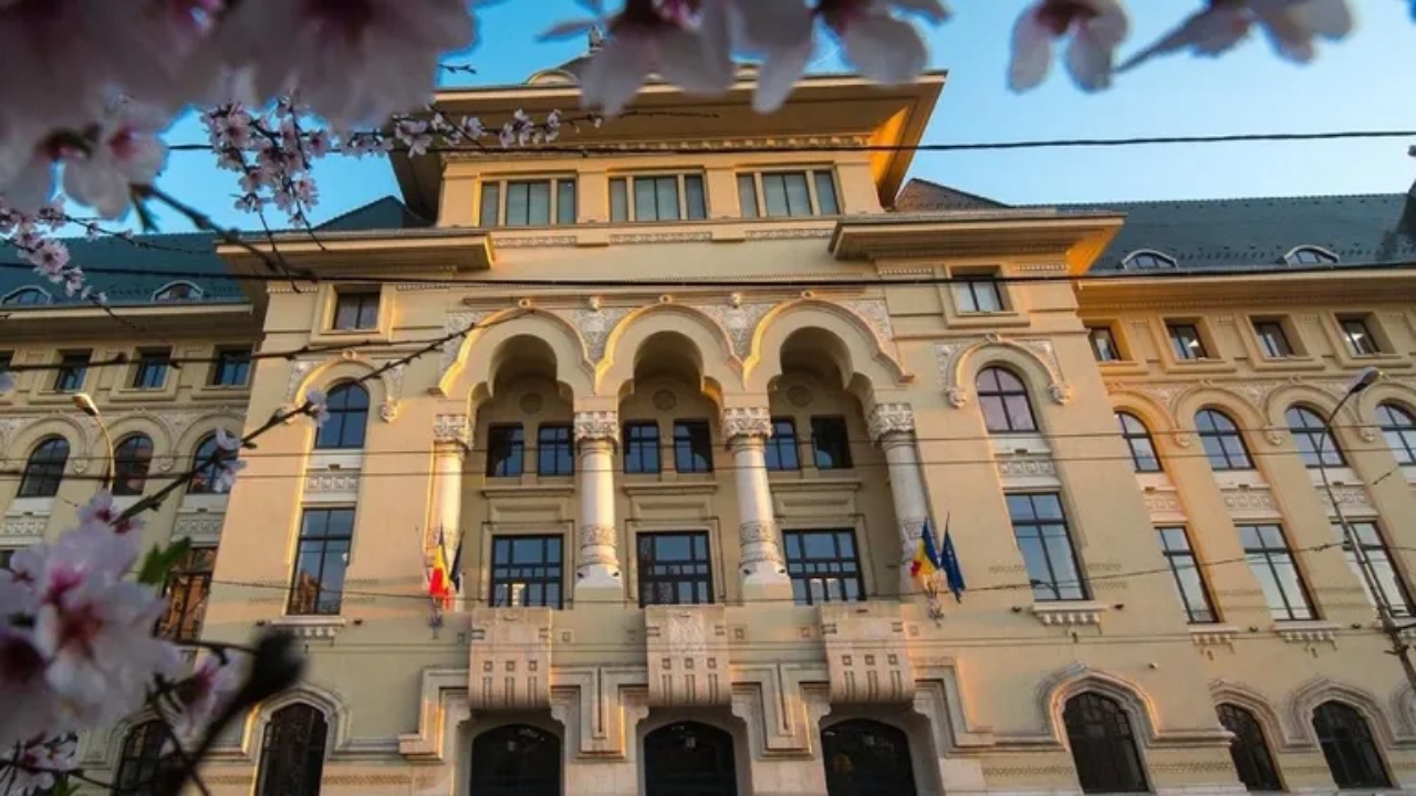 Tot mai mulți lideri politici vor alegeri pentru Primăria Capitalei în decembrie 2025. Ludovic Orban, consilierul președintelui Nicușor Dan: „Este timpul ca partenerii din coaliţie să se înţeleagă, ştim foarte bine cine a tras mâţa de coadă”