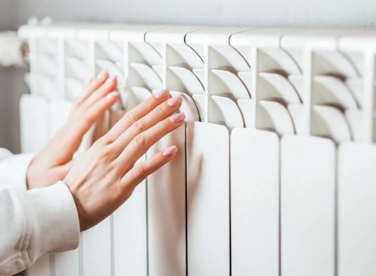 Cât plătești dacă lași în priză toată ziua un calorifer electric. Puțini se așteaptă la această sumă