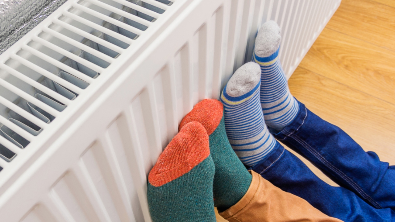 Metodele care te ajută să îți încălzești mai rapid caloriferele. Ce trebuie să știi