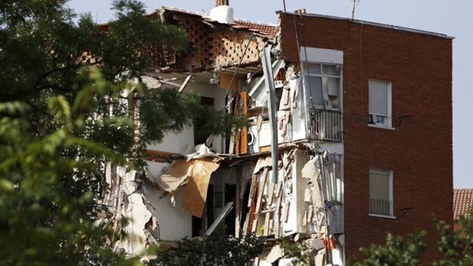 O clădire cu şase etaje s-a prăbuşit la Madrid. Patru oameni au murit sub dărămăturile imobilului care urma să devină hotel