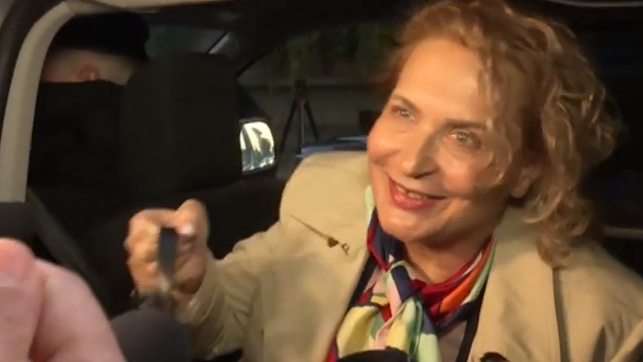 Florentina Ioniță, șefa spitalului militar din București, a fost adusă cu mascații la DNA. Este vizată într-un dosar cu prejudiciu estimat la peste 8 milioane de lei