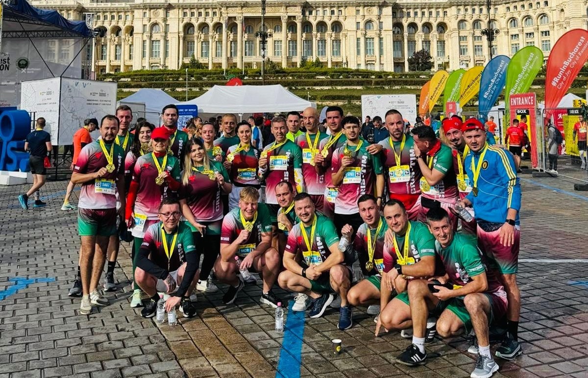 Maratonul faptelor bune. Cris-Tim a alergat pentru una dintre cele 17 cauze nobile susținute de Bucharest Marathon 2025