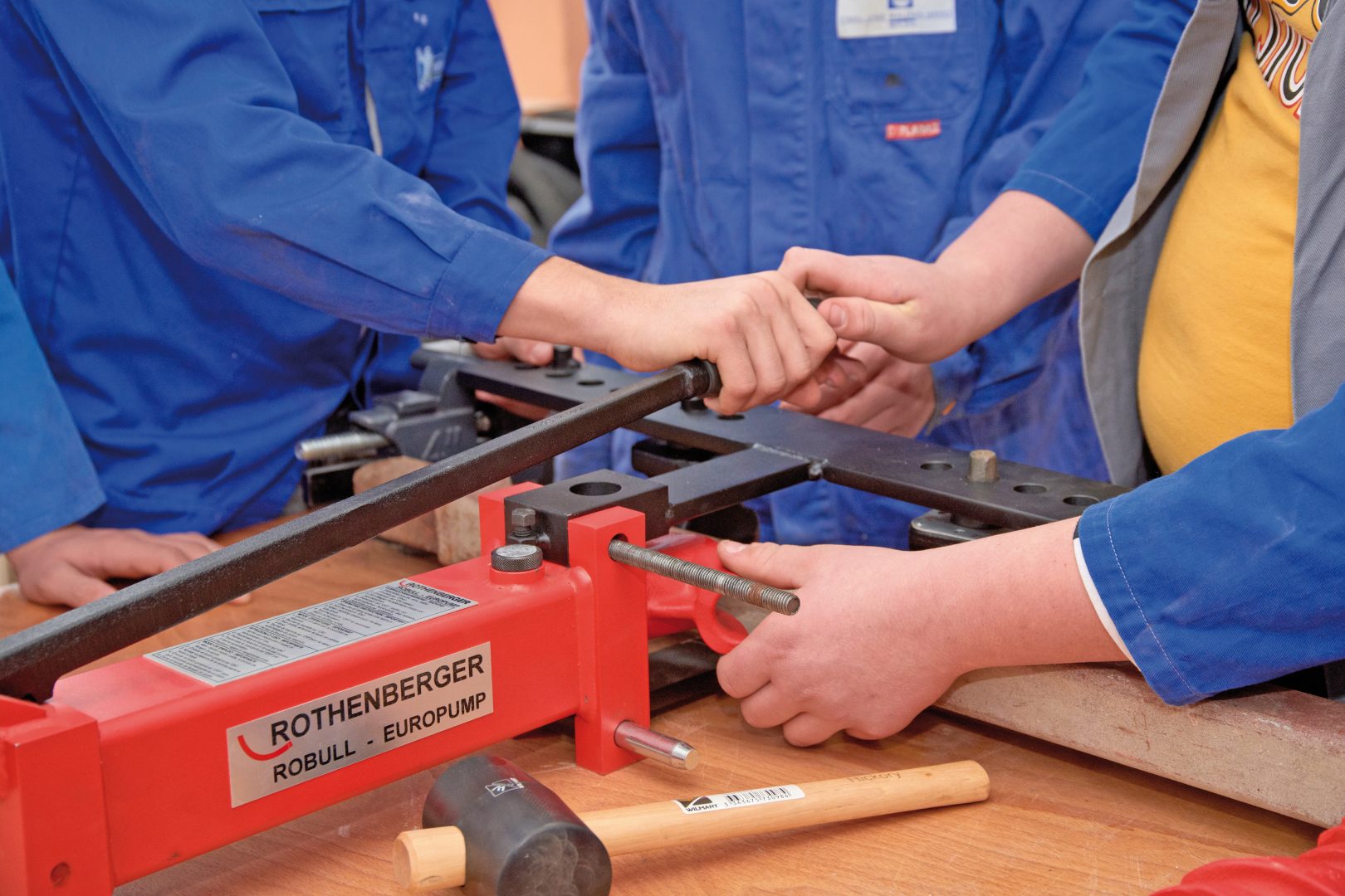 România fără meseriaşi. O criză despre care se vorbește prea puţin