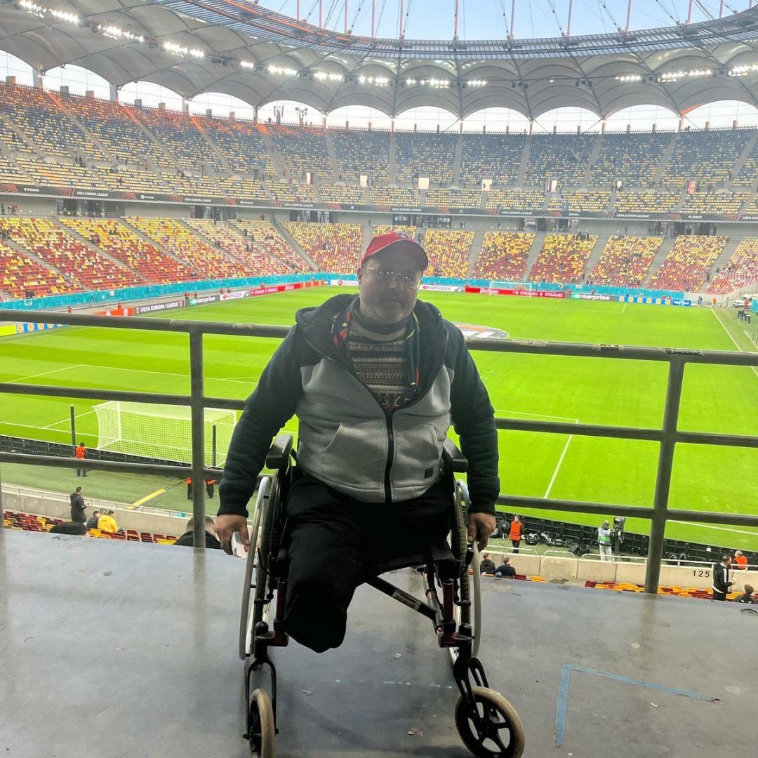 Un bărbat cu ambele picioare amputate a rămas fără indemnizaţia de handicap. Explicaţie halucinantă a DGASPC Suceava: „E nevoie de reevaluare”