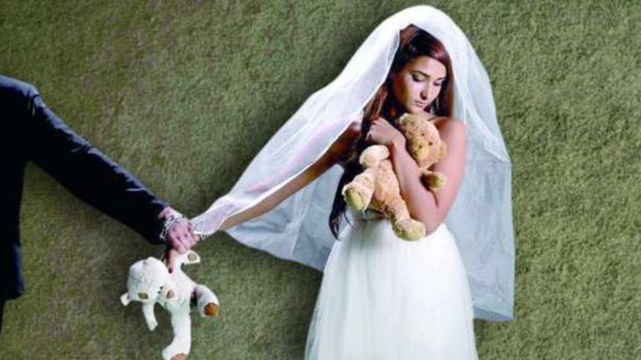 Închisoare pentru preoții, fotografii și șoferii care participă la nunți între minori. Proiectul de lege depus în Parlament