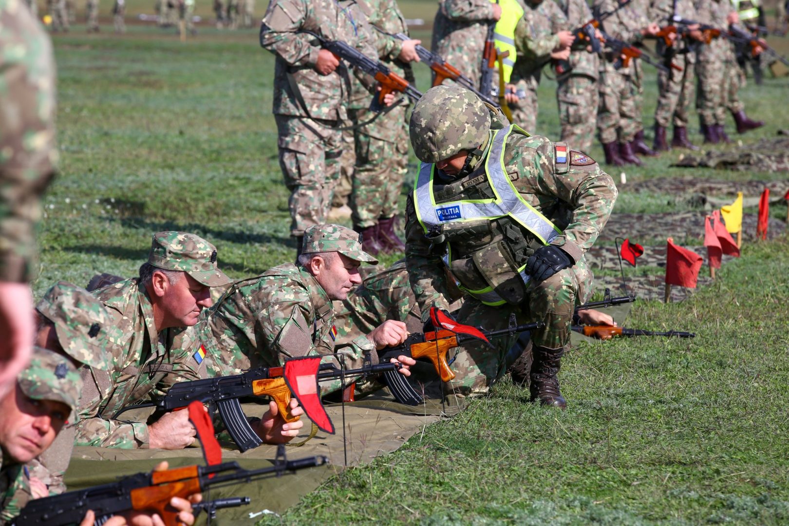 Veşti bune şi rele comunicate de MApN după exerciţiul de mobilizare. Pe de-o parte, rezerviştii au fost mulţumiţi. Partea proastă este că sunt cam bătrâni