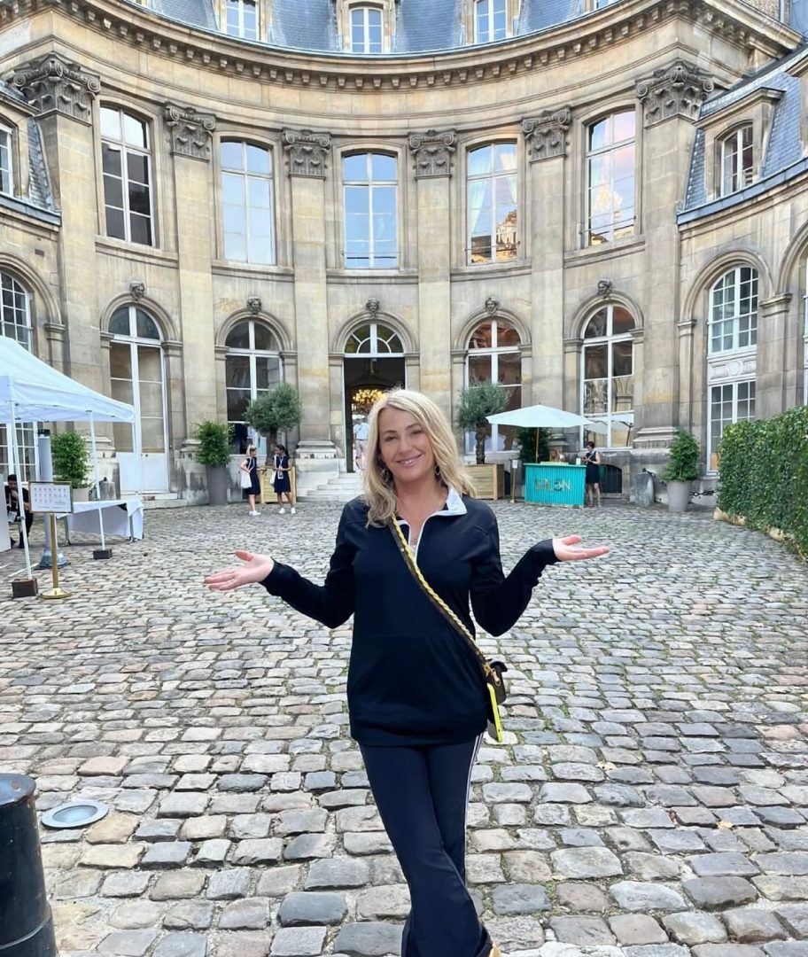 Un fost fotbalist al Craiovei Maxima a fost primul iubit al Nadiei Comăneci. Ioan Becali şi Cristi Borcea au confirmat: „Înainte de Revoluţie auzisem!”