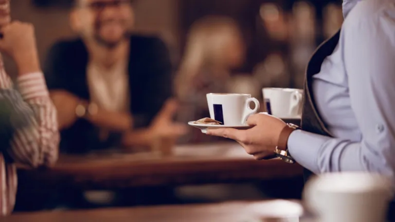 Locul de muncă din România care oferă salarii de până la 20.000 de lei pentru numai două zile de muncă pe săptămână. Începătorii pleacă de la 400 de lei pentru opt ore și cresc în funcție de experiență