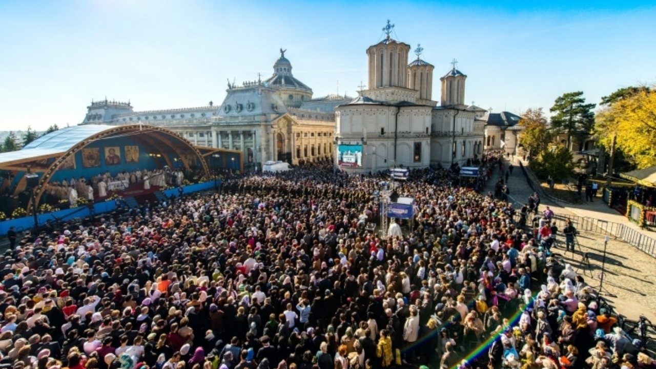 A început pelerinajul la moaștele Sfântului Dimitrie cel Nou. Cum arată programul complet al procesiunii