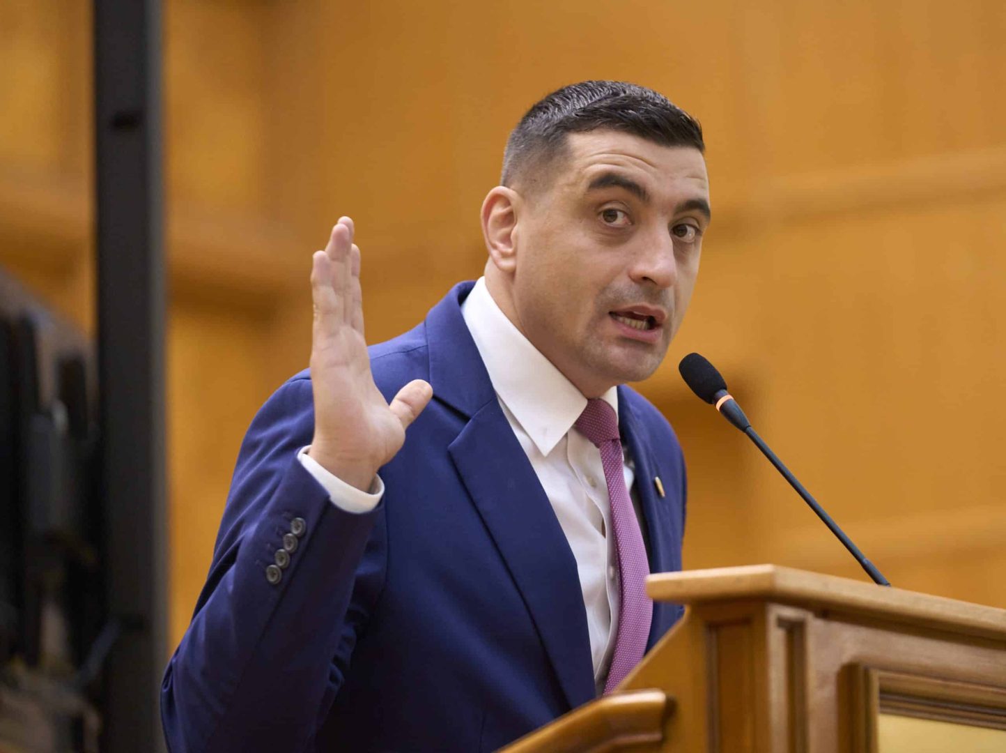 George Simion, mesaj dur pentru premier după decizia CCR privind pensiile magistraţilor: „Un gest onorabil din partea domnului Bolojan”