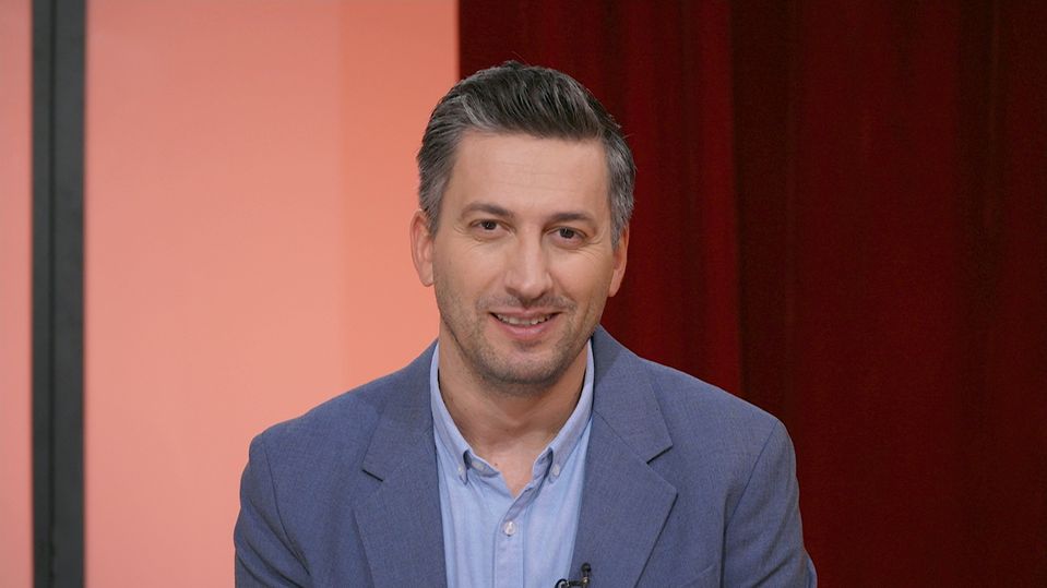 Cosmin Stan, dezvăluiri surprinzătoare. Ce meseria a avut înainte să prezinte știrile la PRO TV: „Am întâlnit și doamne bogate! Șase luni am stat”
