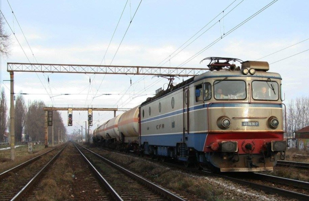 Patru persoane au murit în urma unui accident feroviar la Vidra, după ce un tren a lovit o mașină