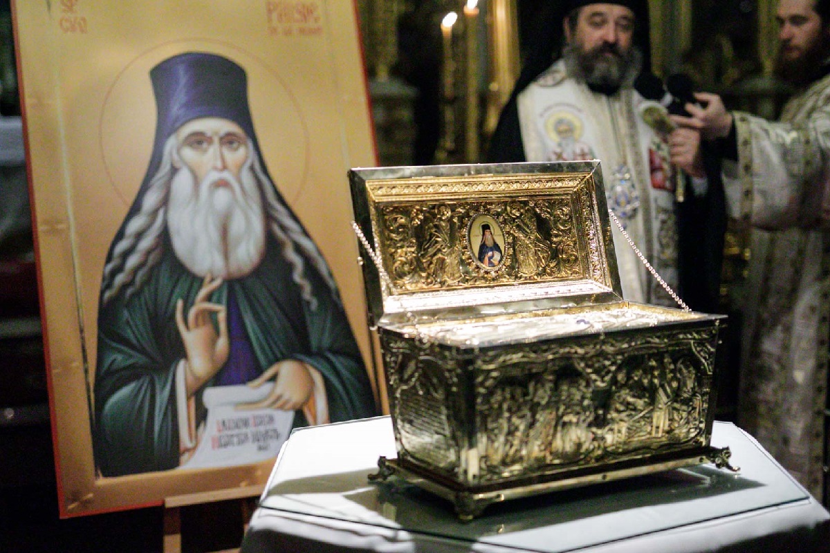 Calendar ortodox 15 noiembrie 2025. Sfântul Cuvios cu origini ucrainene, care-și doarme somnul de veci la Mănăstirea Neamț. Rugăciune pentru bună înţelegere