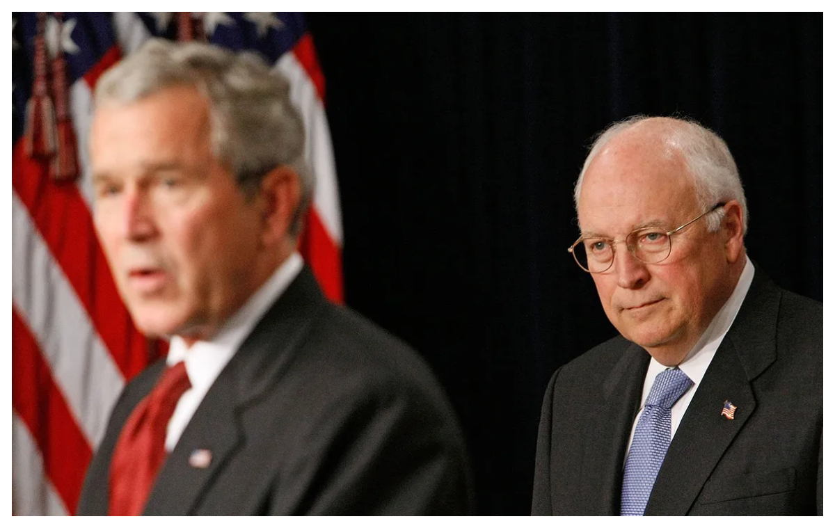 Dick Cheney, vicepreşedintele lui George W. Bush, a murit la vârsta de 84 de ani. A suferit 5 atacuri de cord şi a beneficiat de un transplant de inimă