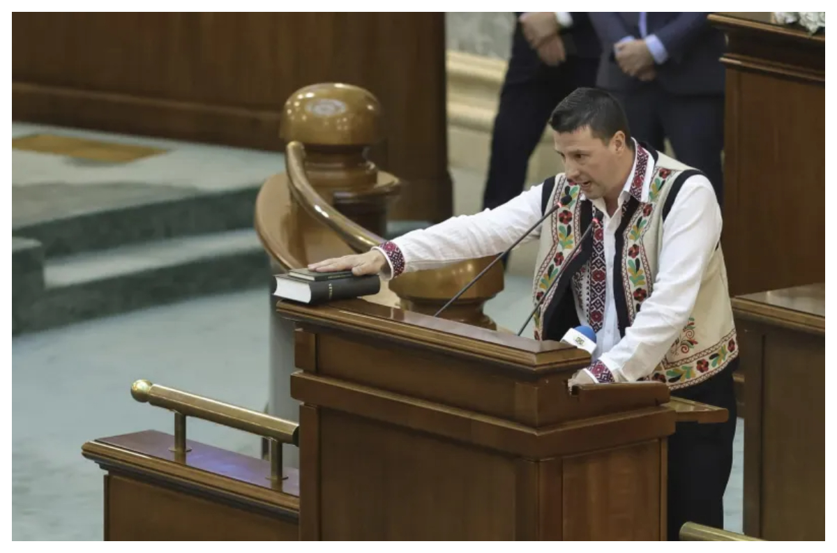 S-a trecut la găinării! Senator ales pe listele SOS România, Daniel Paul Romeo Gheorghe, suspectat de furt. Are criptomonede de 200.000 de euro!