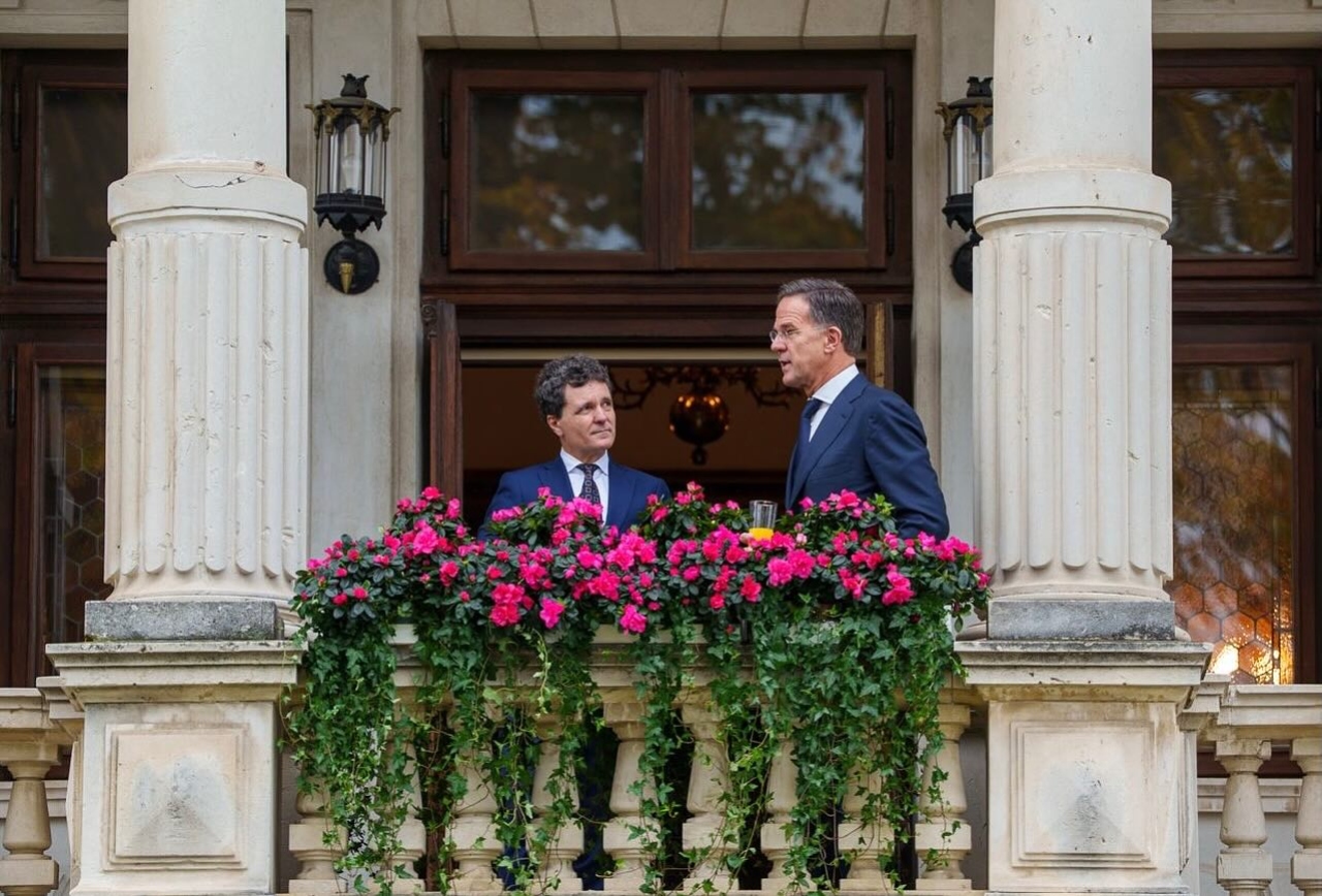 Ce și-au șoptit Nicușor Dan și Mark Rutte, la un suc pe balconul de la Cotroceni. ”Avem aliați şi suntem bine protejați”