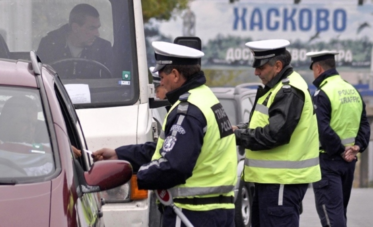 Atenție, șoferi! Bulgarii au schimbat regulile privind plata amenzilor de circulație. Cash-ul nu te mai ajută cu nimic dacă te prinde Poliția!