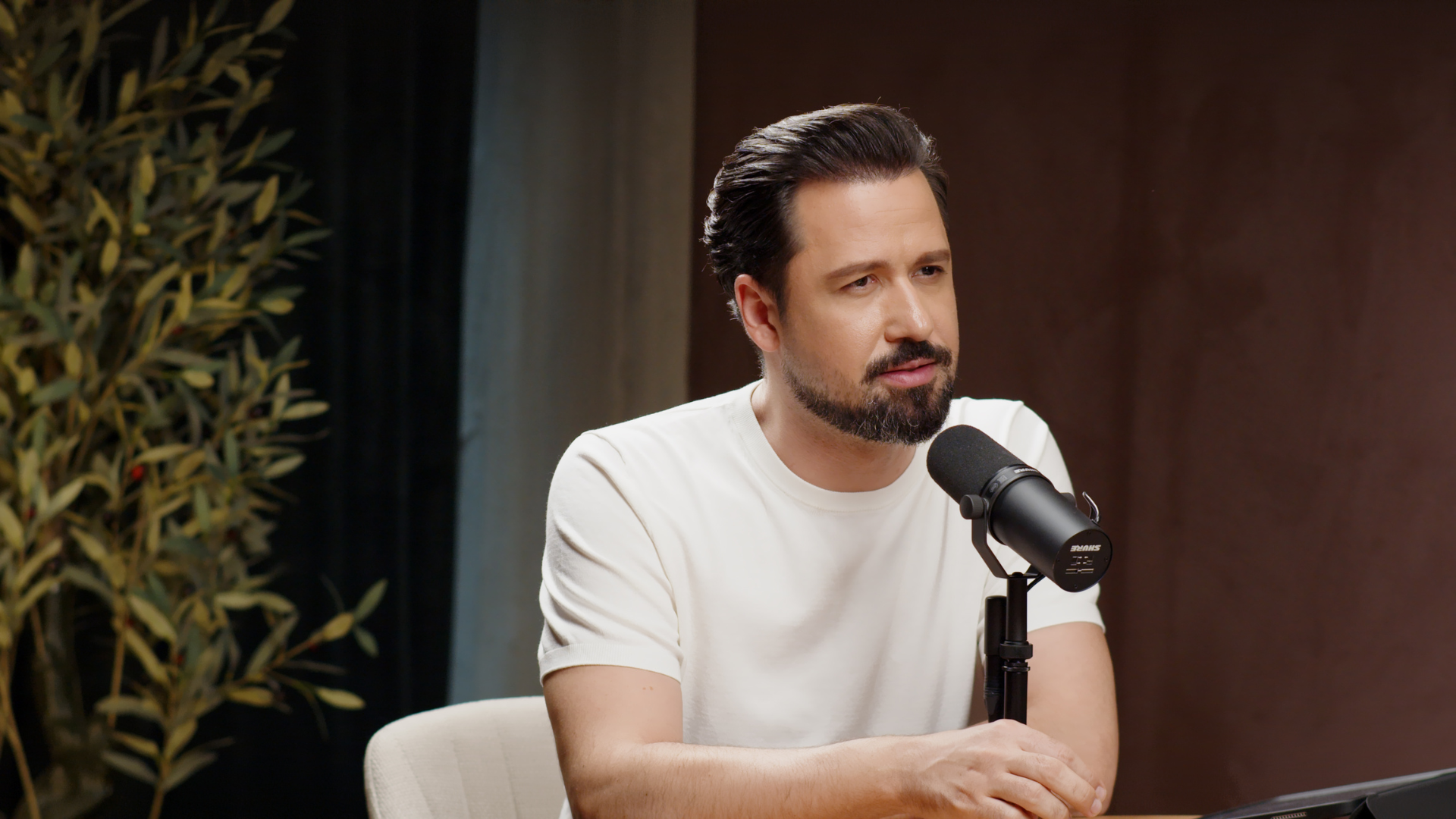 Prezentatorul Alexandru Constantin, dezvăluiri sincere despre depresie, vindecare și iubirea de sine: „Investeam toată energia în ceilalți”