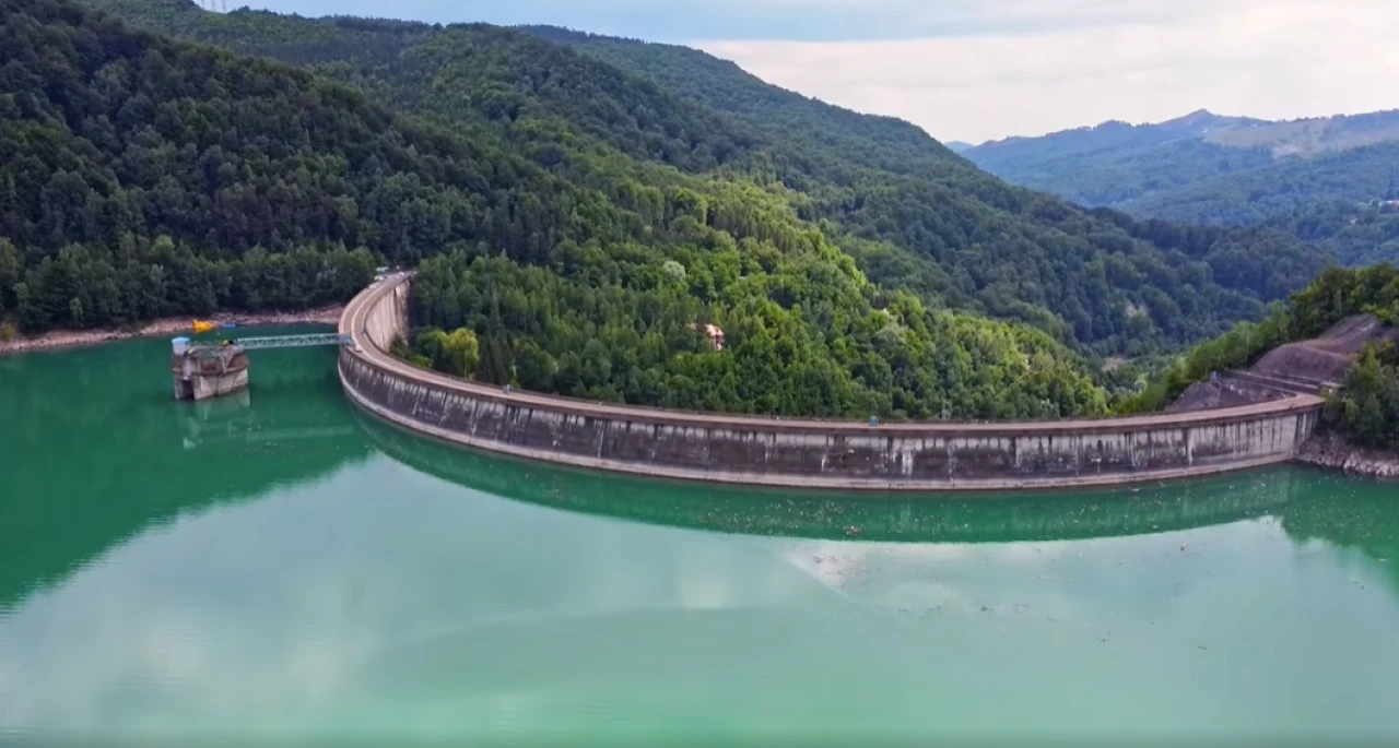 Zeci de mii de oameni au rămas fără apă în Prahova! ANAR cere stare de urgență, deoarece problema ar putea dura 3 zile