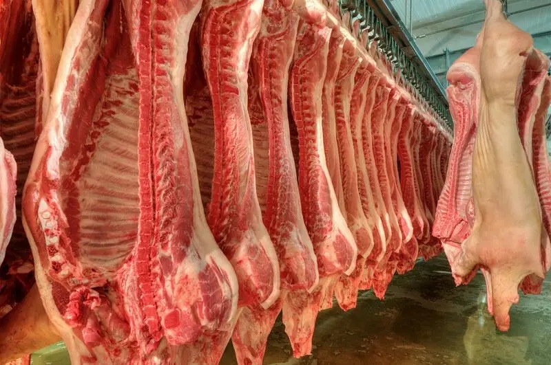 Românii nu știu să deosebească carnea de porc de producție românească de cea de import