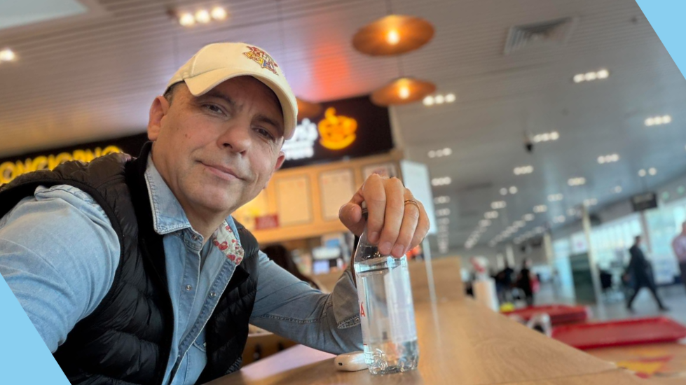 Cât a plătit Dan Negru pentru o sticlă de apă în aeroport. „În România, apa potabilă a devenit un lux”