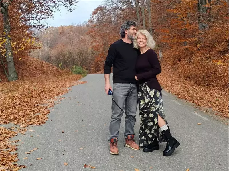 Ce pasiune îi ocupă timpul lui Dragoș Bucur, de când s-a mutat la țară: „E mai simplu decât credeam”