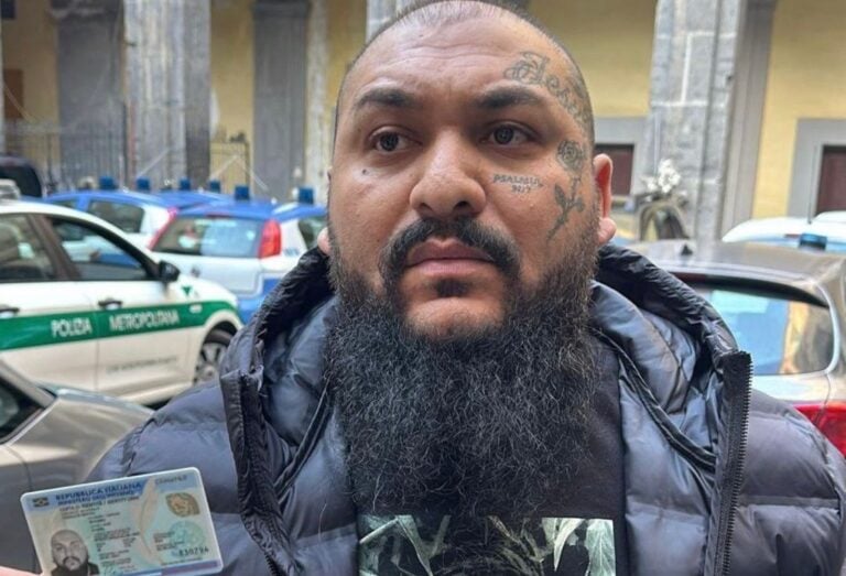 Cum au încercat Dani Mocanu şi fratele său, condamnaţi la 4 ani, respectiv 7 ani, să se piardă în mulţime în Napoli. De ce au ales oraşul de la poalele Vezuviului