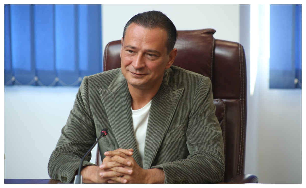 Ce salariu are Daniel Băluță ca primar al Secrorului 4: ”A scăzut cu 10% în urma ordonanțelor de austeritate”