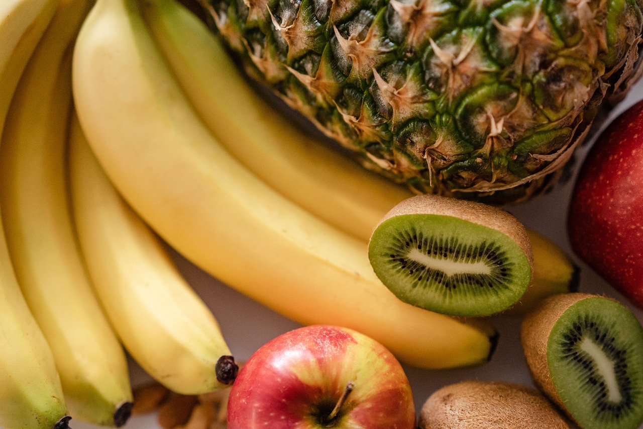 De ce e bine să mănânci ananas, kiwi sau banană. Motivul uluitor pentru care nutriționiștii recomandă aceste fructe