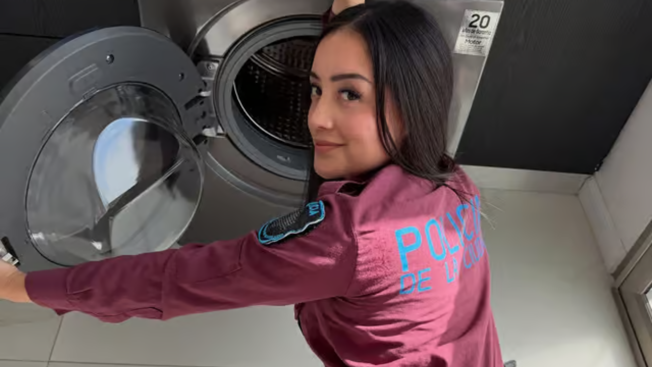 Gabriela, polițista din Argentina, suspendată după ce a apărut pe OnlyFans în uniforma de serviciu