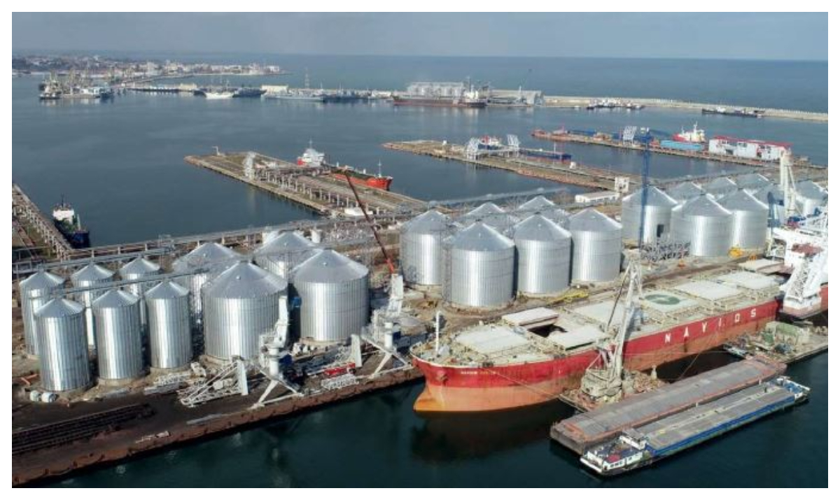 Incendiu în portul Constanța. Pompierii au intervenit de urgență