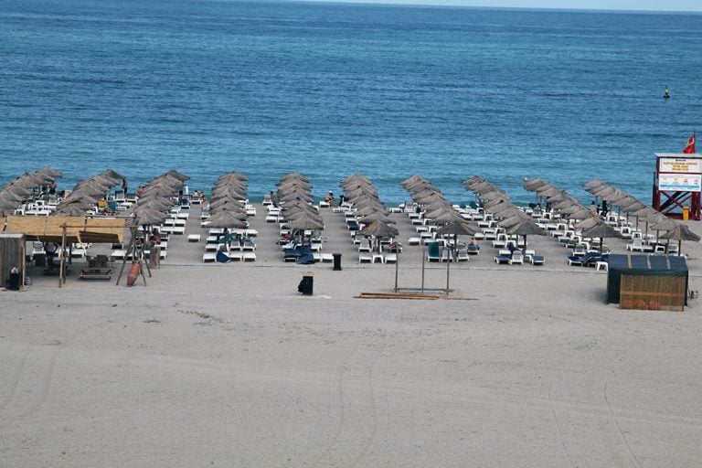 Ultimele reduceri de Black Friday la vacanțe. Cât costă un sejur de 5 nopți la Mamaia, pentru luna iunie. Sunt reduceri de 65%