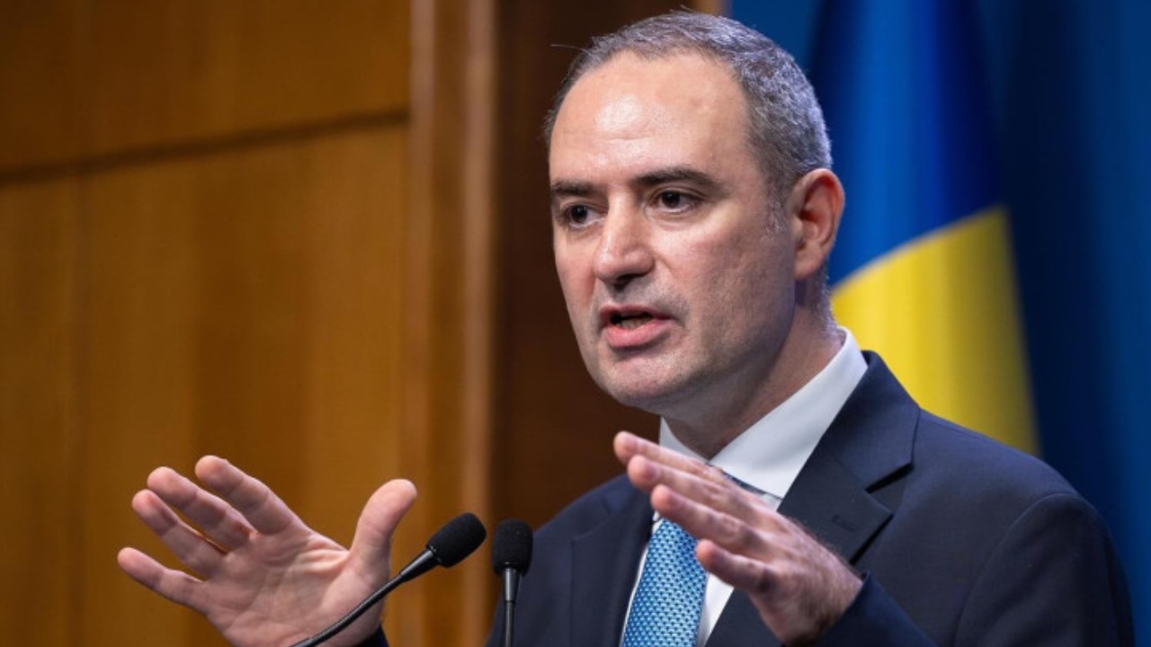 Ministrul Finanțelor asigură românii că nu se ia în calcul o creștere TVA pentru bugetul din 2026: „Înţeleg pe deplin nemulţumirile”