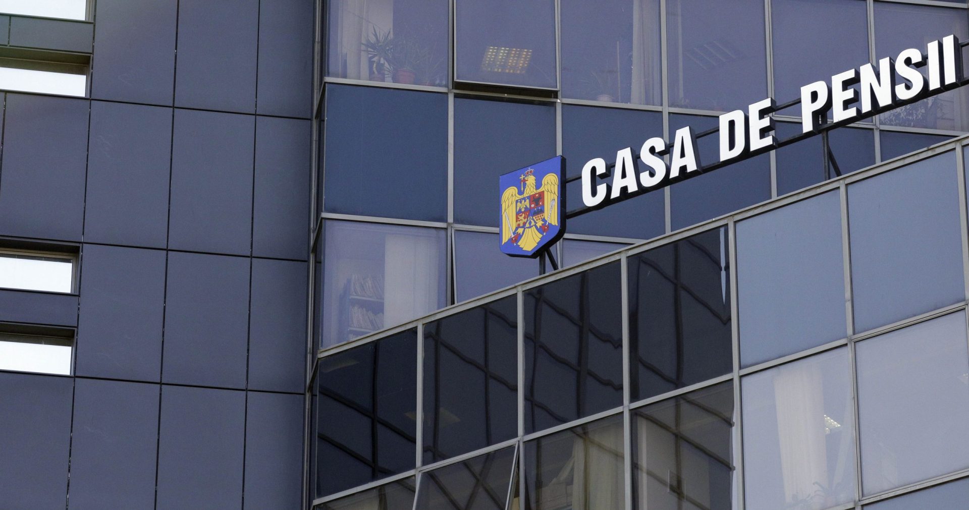 Ce condiţii trebuie să îndeplineşti ca să ieşi la pensie cu 10 ani mai devreme. Ce prevede legea