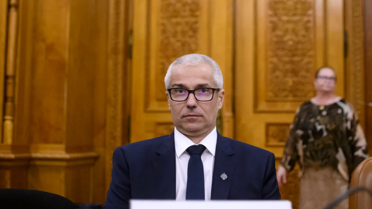 Ministrul Justiţiei, Radu Marinescu, spune că nu a primit plângerea făcută de CSM pe numele Oanei Gheorghiu