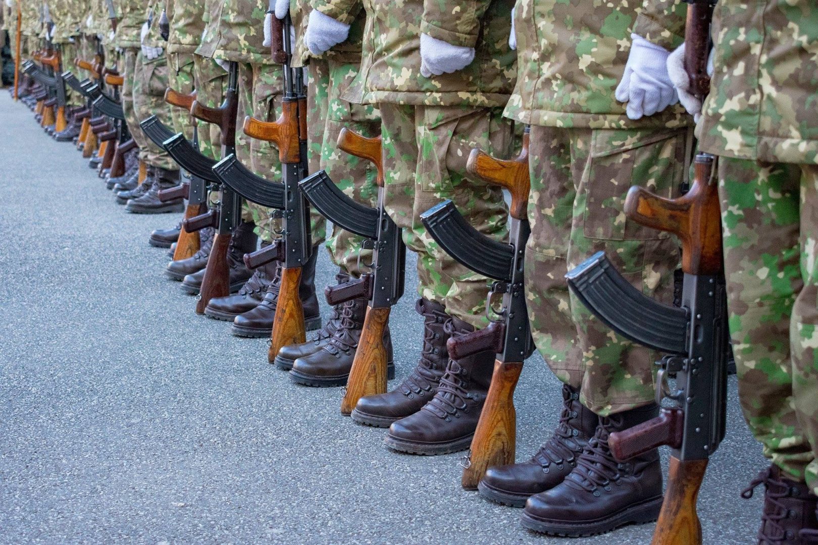 Ministerul Apărării plănuieşte deja următoarea campanie de recrutare. Când va începe şi ce beneficii li se oferă voluntarilor