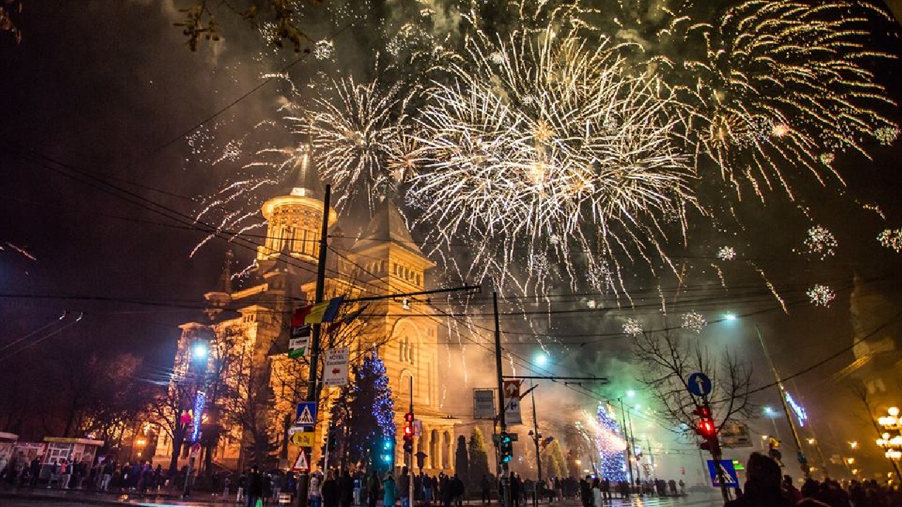 Fără petarde și artificii de sărbători. Amenzi de până la 7.500 de lei sau un an de închisoare pentru românii care nu respectă legea