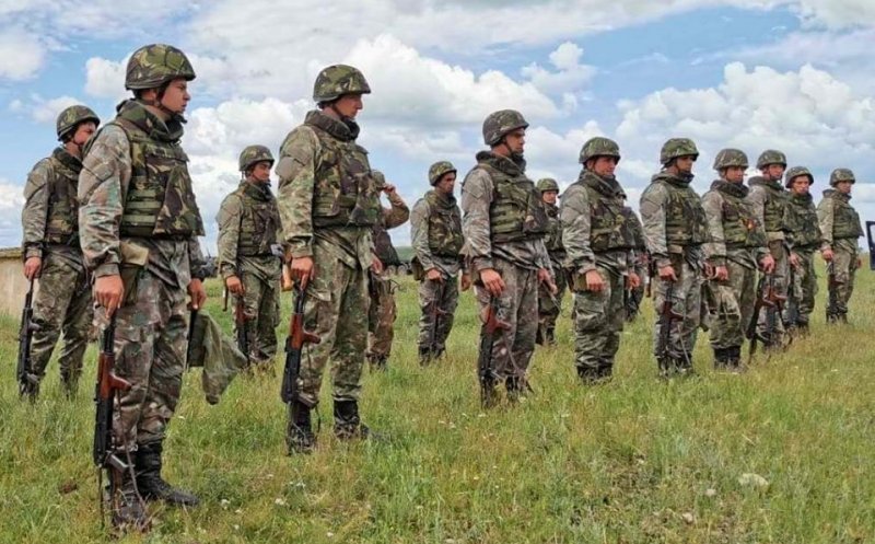 Câţi bani primesc rezerviştii voluntari. Beneficiile înscrierii în programul MApN: soldă, hrană, cazare şi bonus net la final de 15.000 de lei