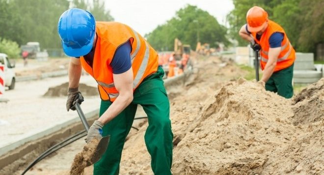 Ce se întâmplă cu salariul minim. Avertismentul teribil al unui specialist: „Ce vor mai face oamenii?”