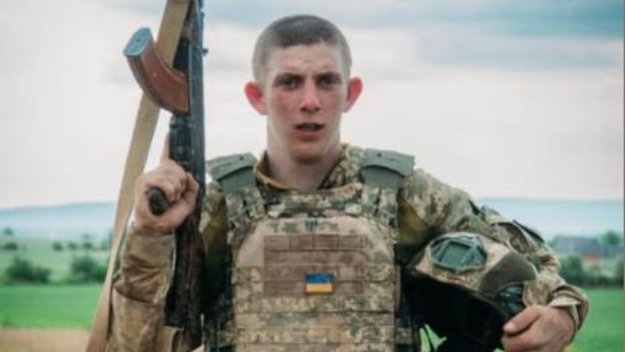 Un tânăr de 20 de ani cu origini românești și-a pierdut viața în Războiul din Ucraina, fiind ucis de forțele rusești: „Curajul, patriotismul și devotamentul său vor rămâne pentru totdeauna un exemplu pentru noi toți”