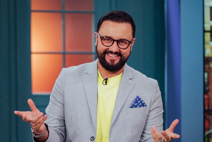Alegerile neașteptate care l-au făcut pe Cătălin Măruță celebru. Ce studii are prezentator de la PRO TV și cum și-a câștigat primii bani