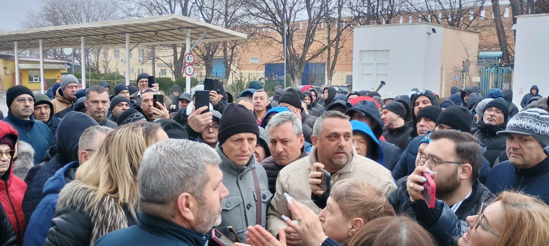 Transportul public din Constanța, paralizat de un protest spontan. Primăria: Este ilegal!