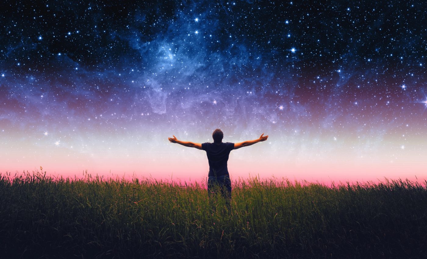 4 ZODII care se simt ELIBERATE în timpul Lunii Noi în Săgetător. Ce le aduce ultima Lună Nouă din an