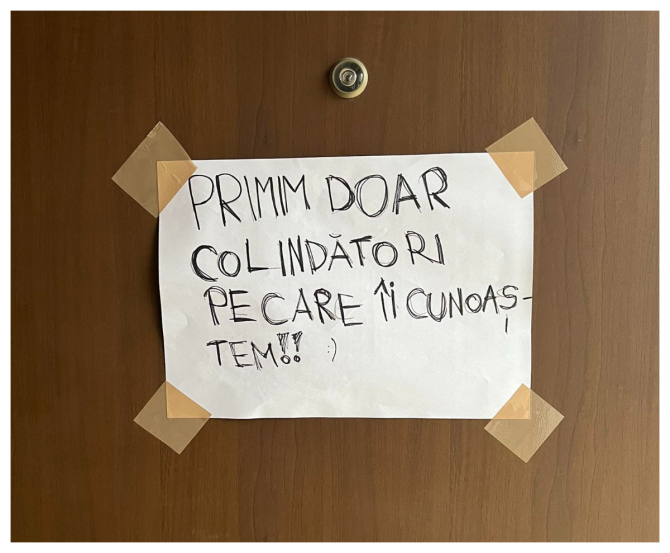 Gestul unei românce față de colindători a stârnit controverse. Teodora a răbufnit: „Colindele s-au transformat într-o formă de cerșit”
