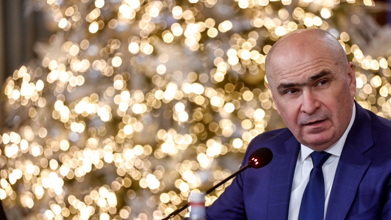 Ce mănâncă Ilie Bolojan la masa de Crăciun. Meniul tradițional preferat de premier: „Asta ține de tradițiile de familie, de identitatea noastră”