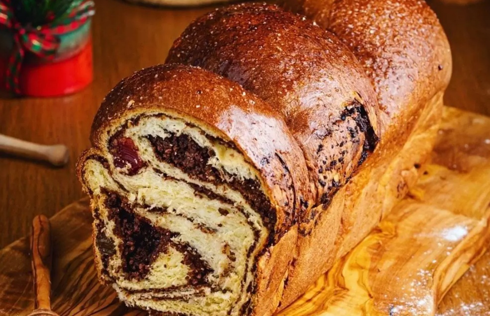 Trucul pentru un cozonac perfect. Gospodinele au dezvăluit câtă drojdie se pune la 1 kilogram de făină