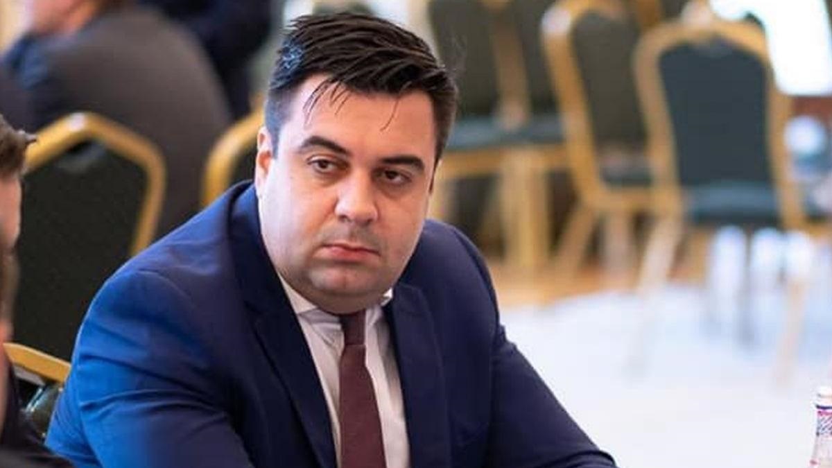 Fostul ministru al Transporturilor Răzvan Cuc, vizat într-un dosar de dare de mită. Percheziții DNA la locuința lui