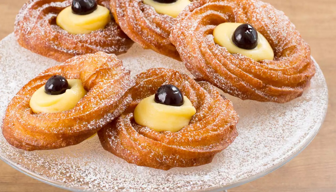 Cum se prepară gogoșile italienești umplute cu cremă vanilie. Zeppole di San Giuseppe, un desert din sudul Italiei