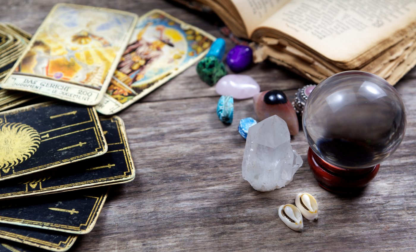 Horoscop tarot de Sărbători. Mesaje PUTERNICE pentru TOATE zodiile înainte de Crăciun